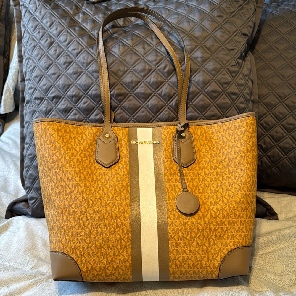 Michael Kors Eva Large Marigold Signature Multi Tote